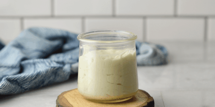 hyaluronic acid niacinamide